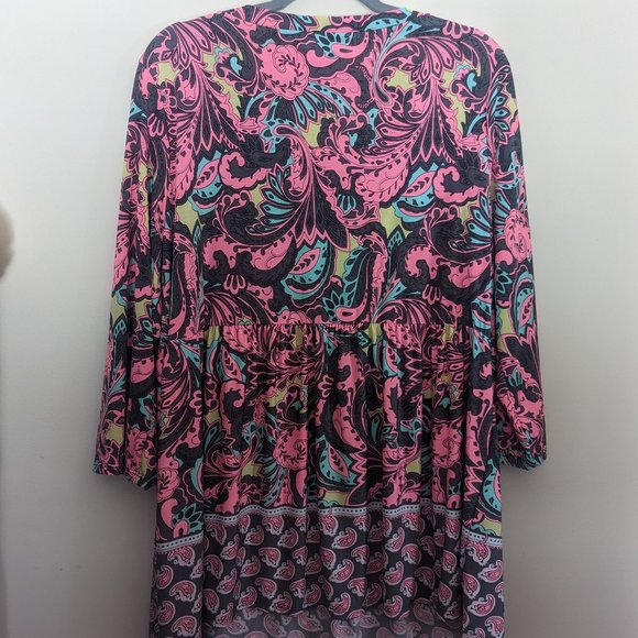 Beautiful Plus Size Tunic Top - Picture 2 of 8